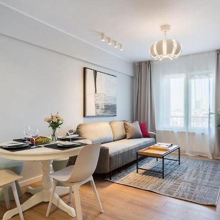 Downtown Modern - 2Br Apartment บูคาเรสต์ ภายนอก รูปภาพ