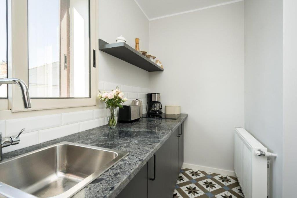 Downtown Modern - 2Br Apartment บูคาเรสต์ ภายนอก รูปภาพ