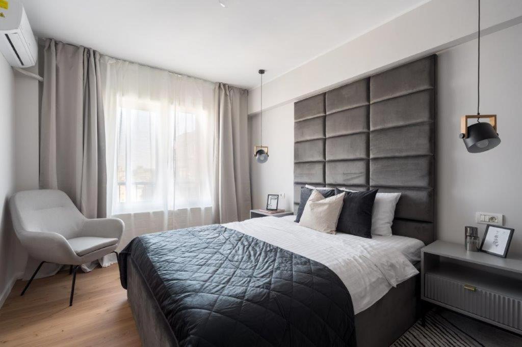 Downtown Modern - 2Br Apartment บูคาเรสต์ ภายนอก รูปภาพ