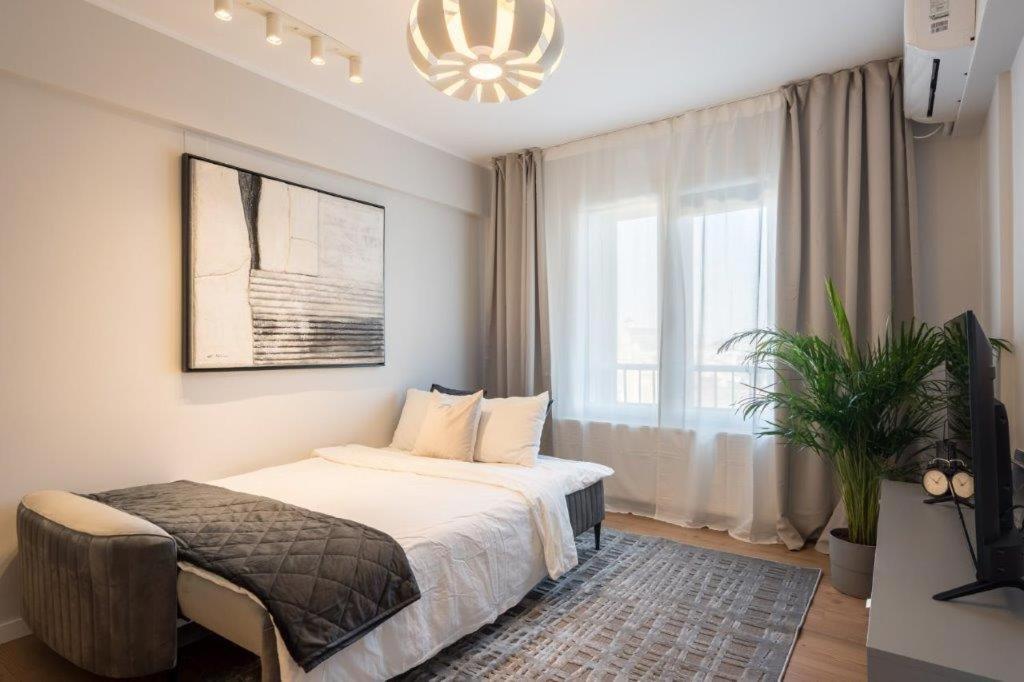 Downtown Modern - 2Br Apartment บูคาเรสต์ ภายนอก รูปภาพ